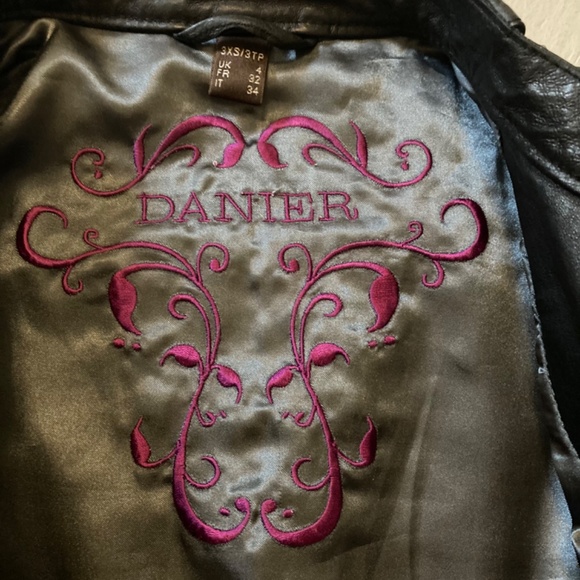 Danier Leather Motojacket - Picture 3 of 5